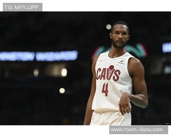 莫布里全能表现助力球队胜利17分13板6助攻4盖帽正负值高达27 莫布里全能表现助力球队胜利17分13板6助攻4盖帽正负值高达27