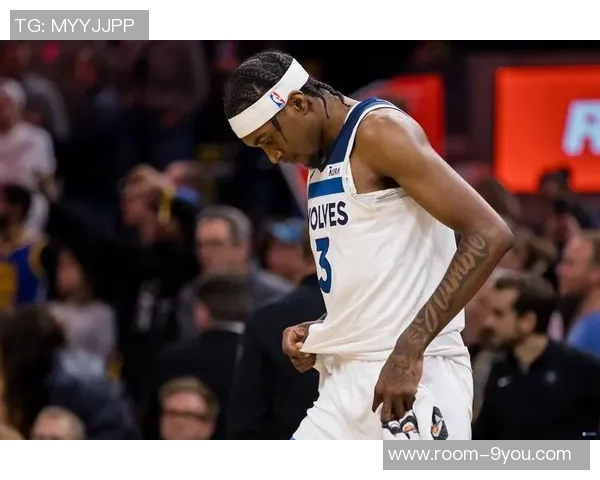 锡安半场表现抢眼展现全能身手助球队争胜 锡安半场表现抢眼展现全能身手助球队争胜